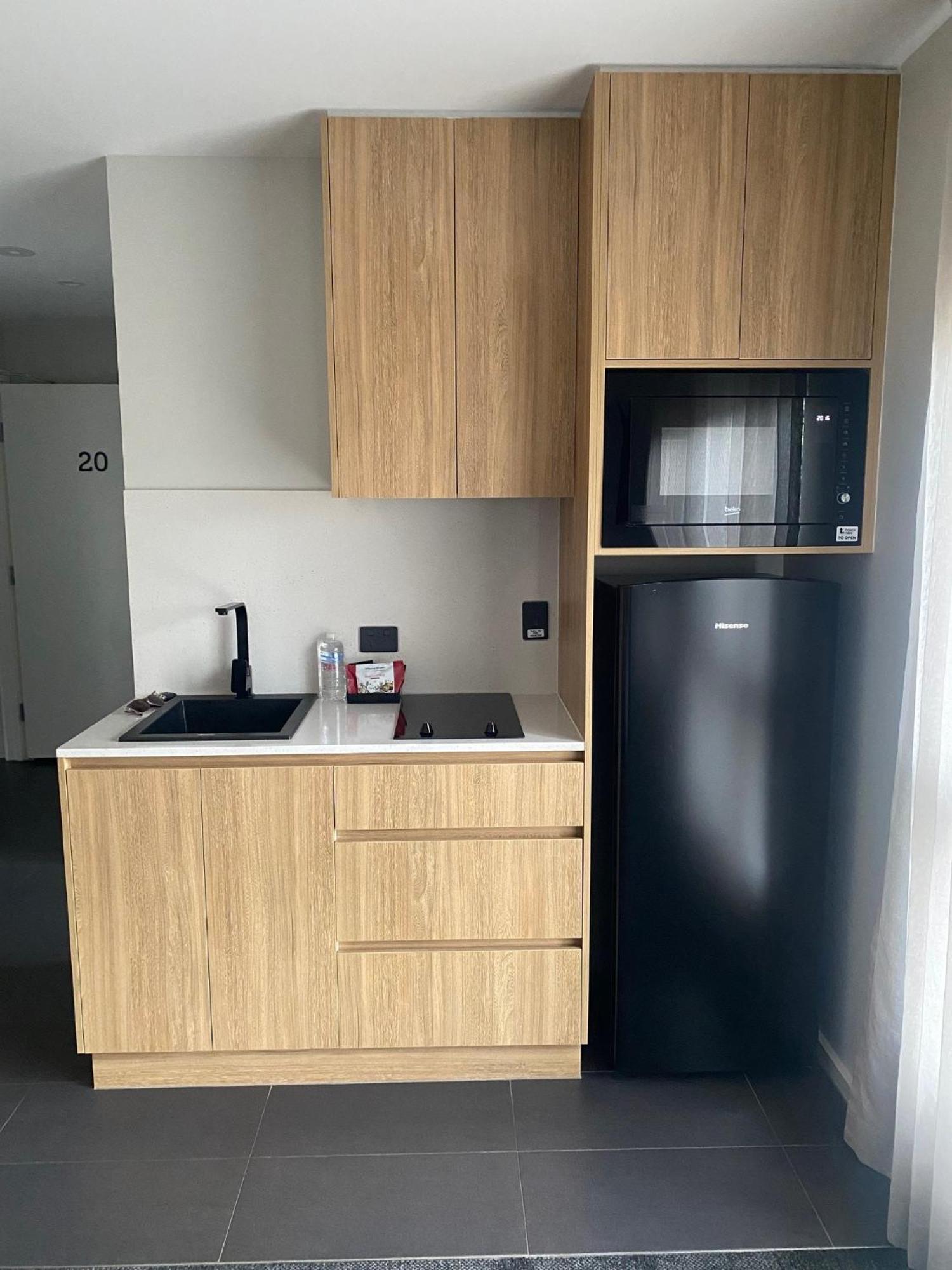 Avenue Motel Apartments 土乌巴 外观 照片