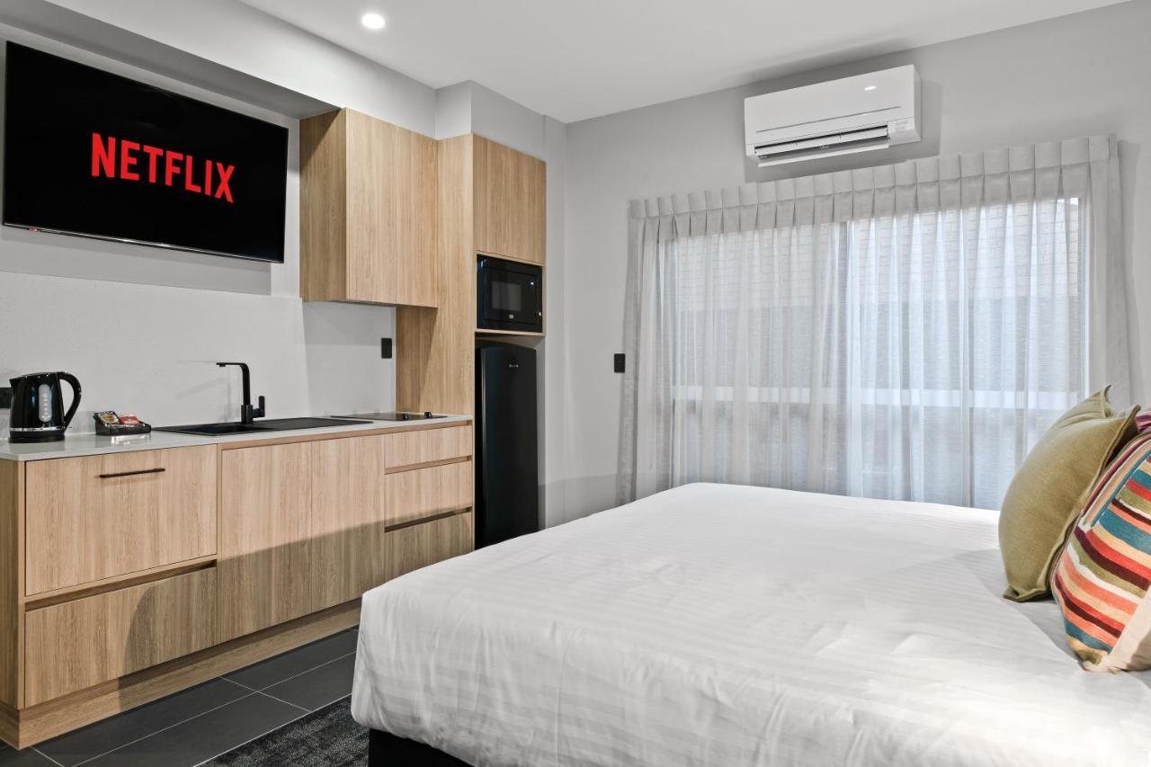 Avenue Motel Apartments 土乌巴 外观 照片