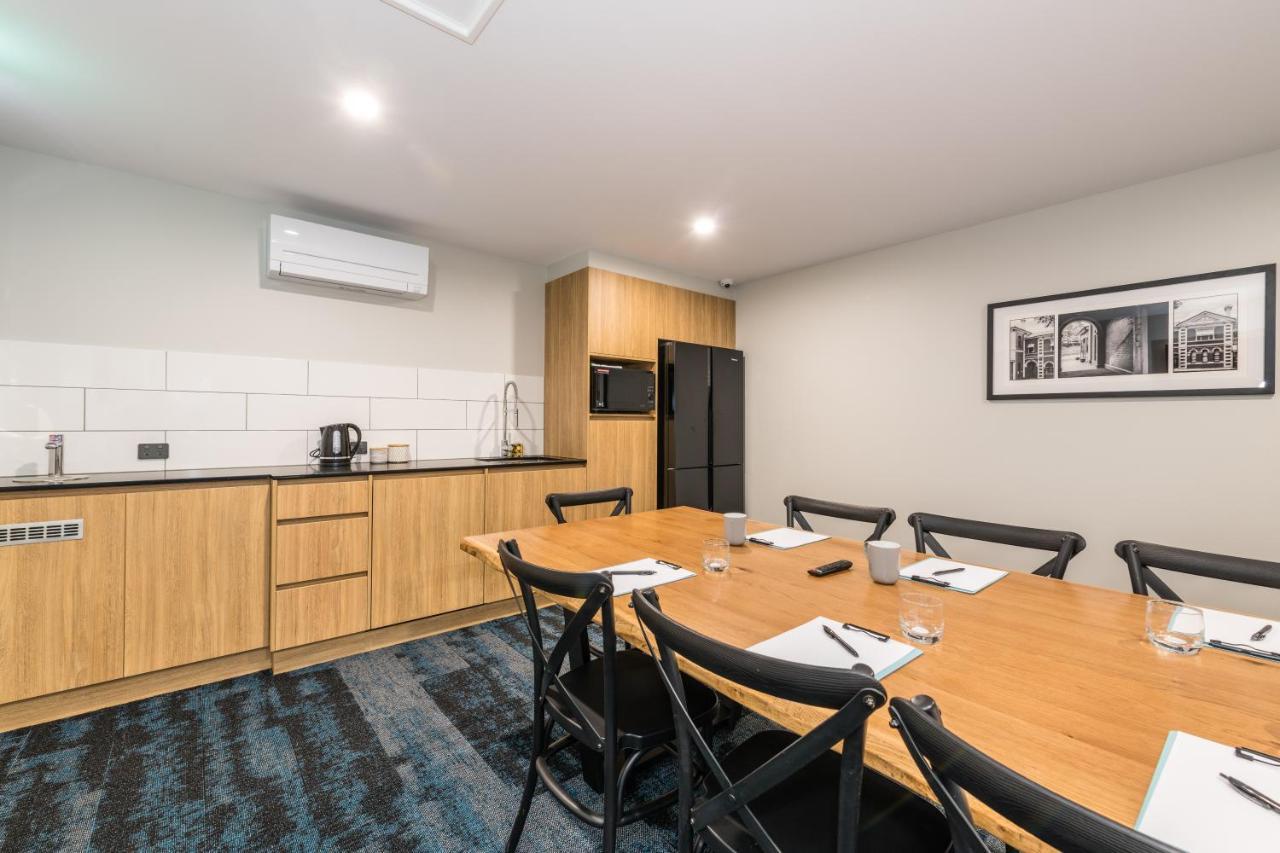 Avenue Motel Apartments 土乌巴 外观 照片
